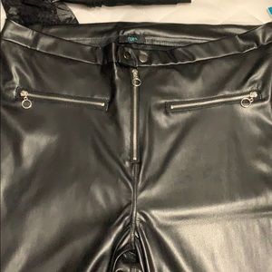 Faux leather leggings